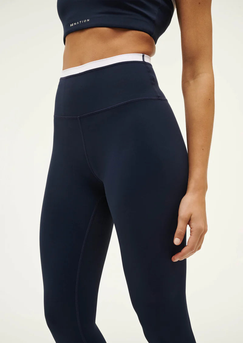 FUNDAMENTAL SPORTS BRA IN BLACK