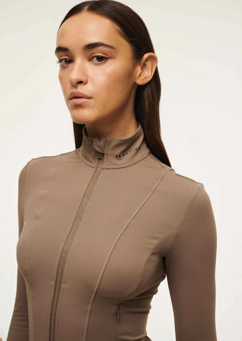 Breakthrough jacket in fossil