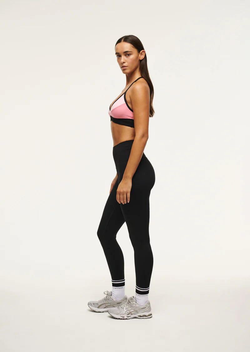 Overland 2 sports bra in pink