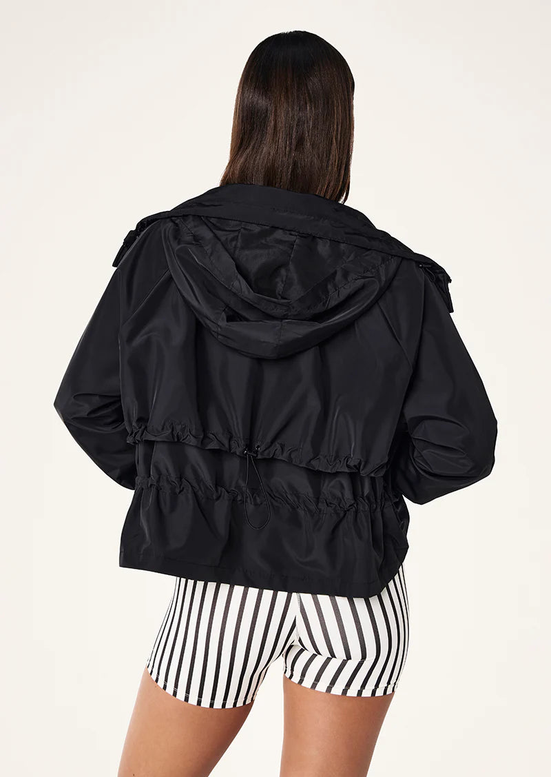 Shelter jacket in black